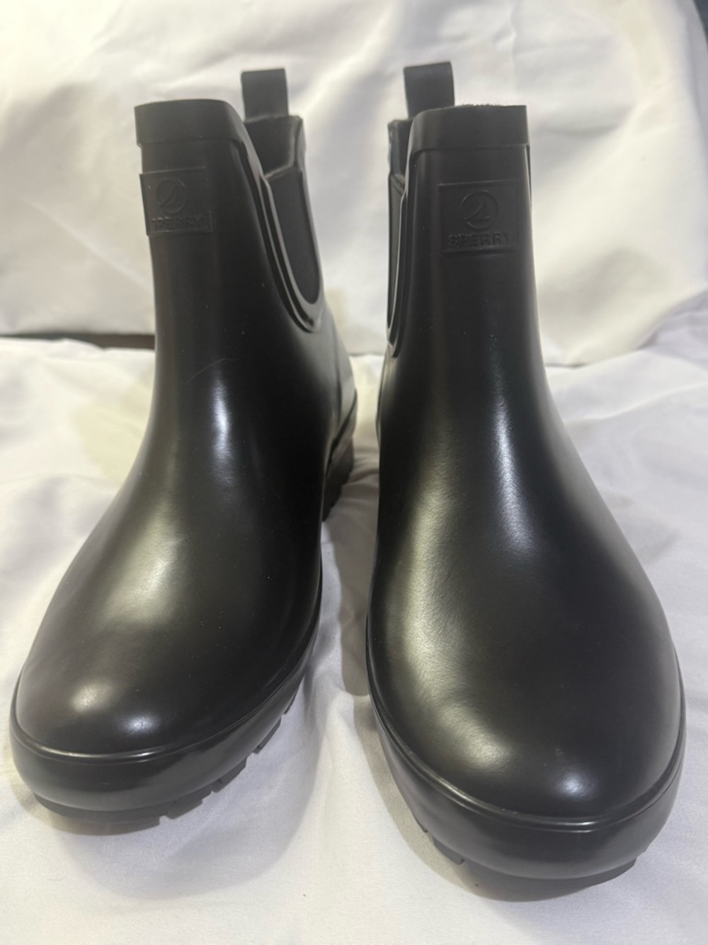 Sperry Drizzle Chelsea Rain Boot
Chelsea Rain Boot, Lug Sole W/Size 7,8,10 - Picture 6 of 8